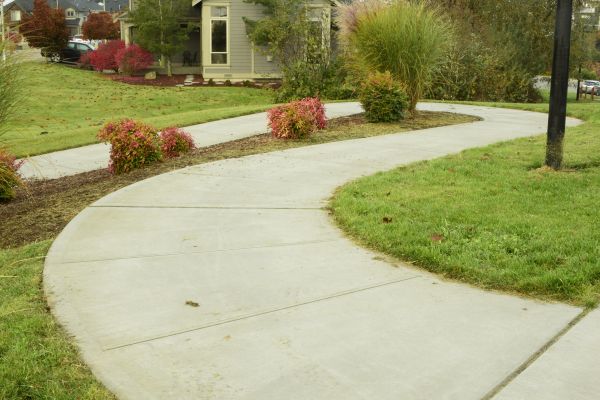 Concrete Sidewalk Replacement in Port Saint Lucie